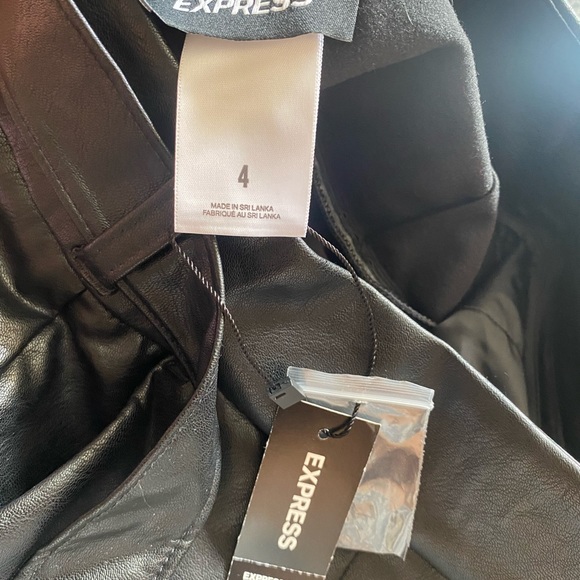 Express shorts - Picture 3 of 4